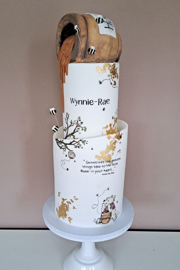 Floating Wedding cake, Red on blonde photography - Crumplebury