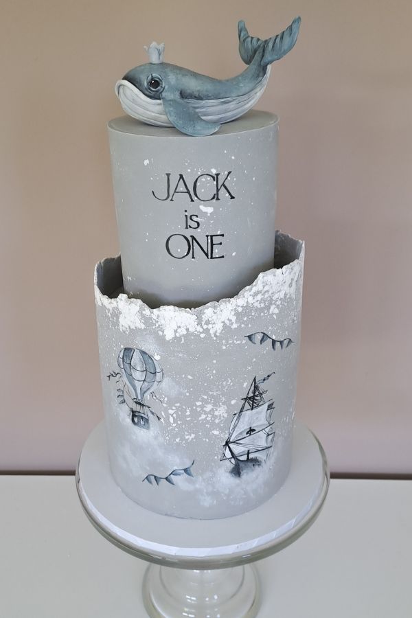 Drape Wedding Cake, Davenport House -Iris and Ivy Photography